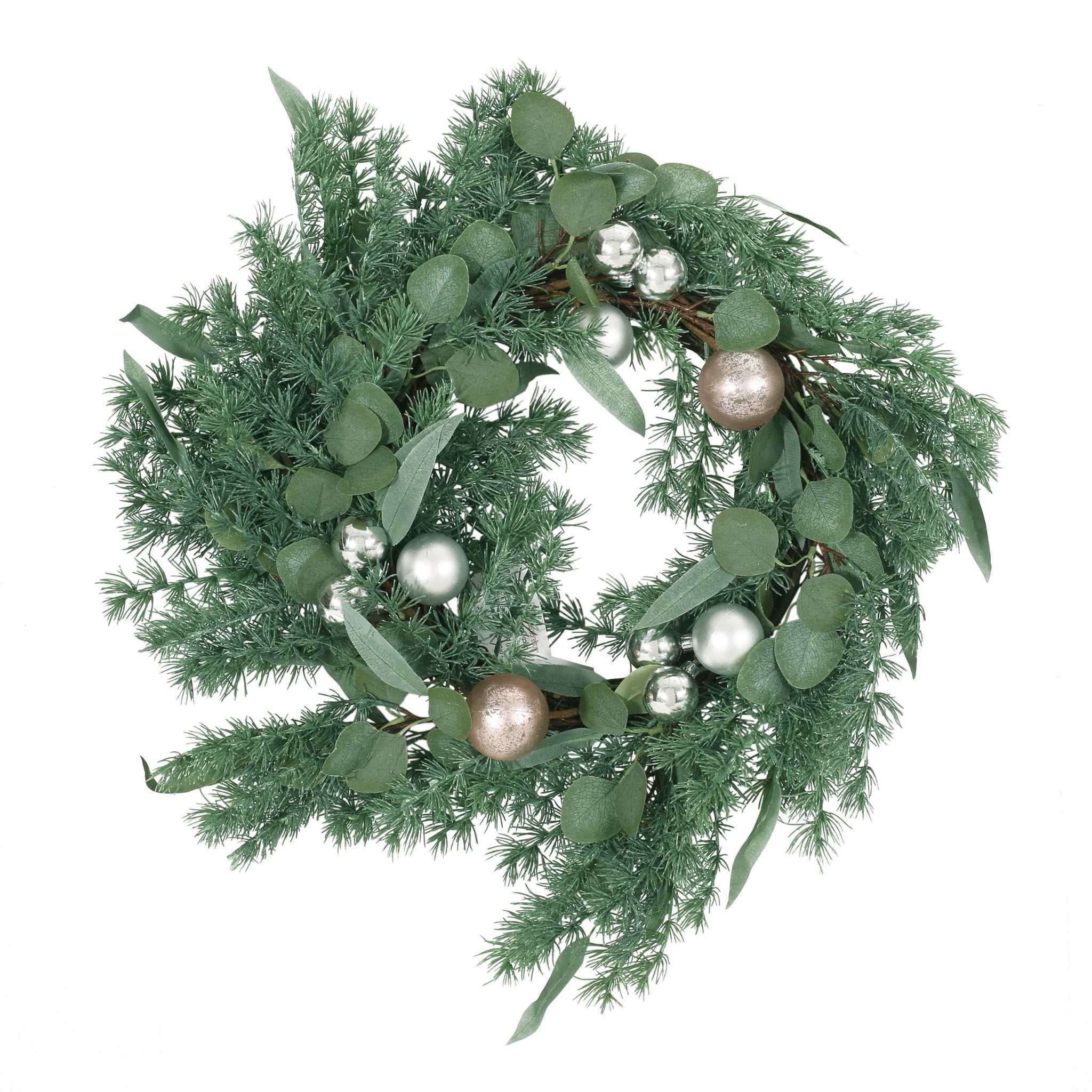 26" PINENEEDLE WREATH WITH BALL