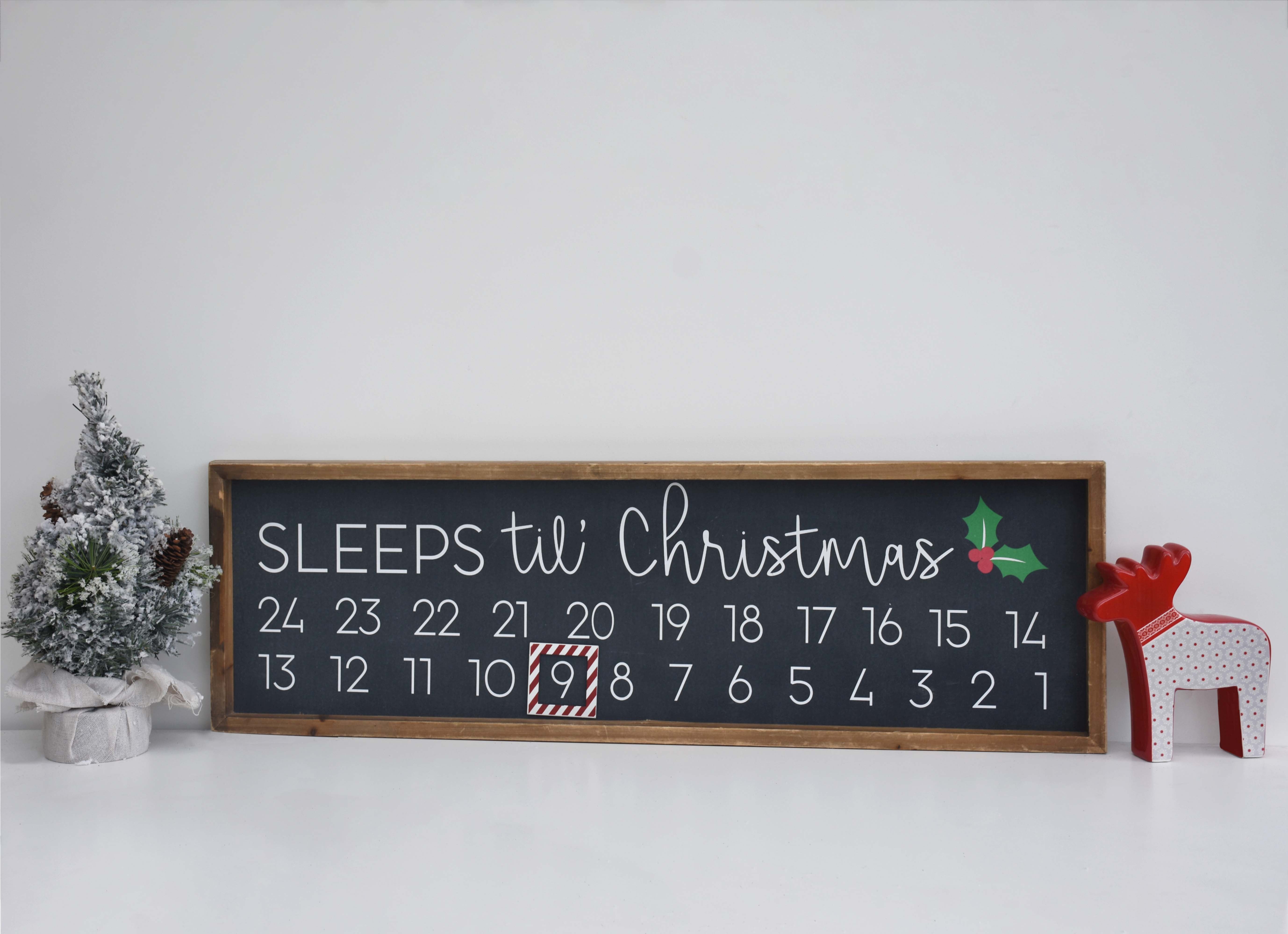 Wood Wall Christmas Countdown Calendar with Magnet