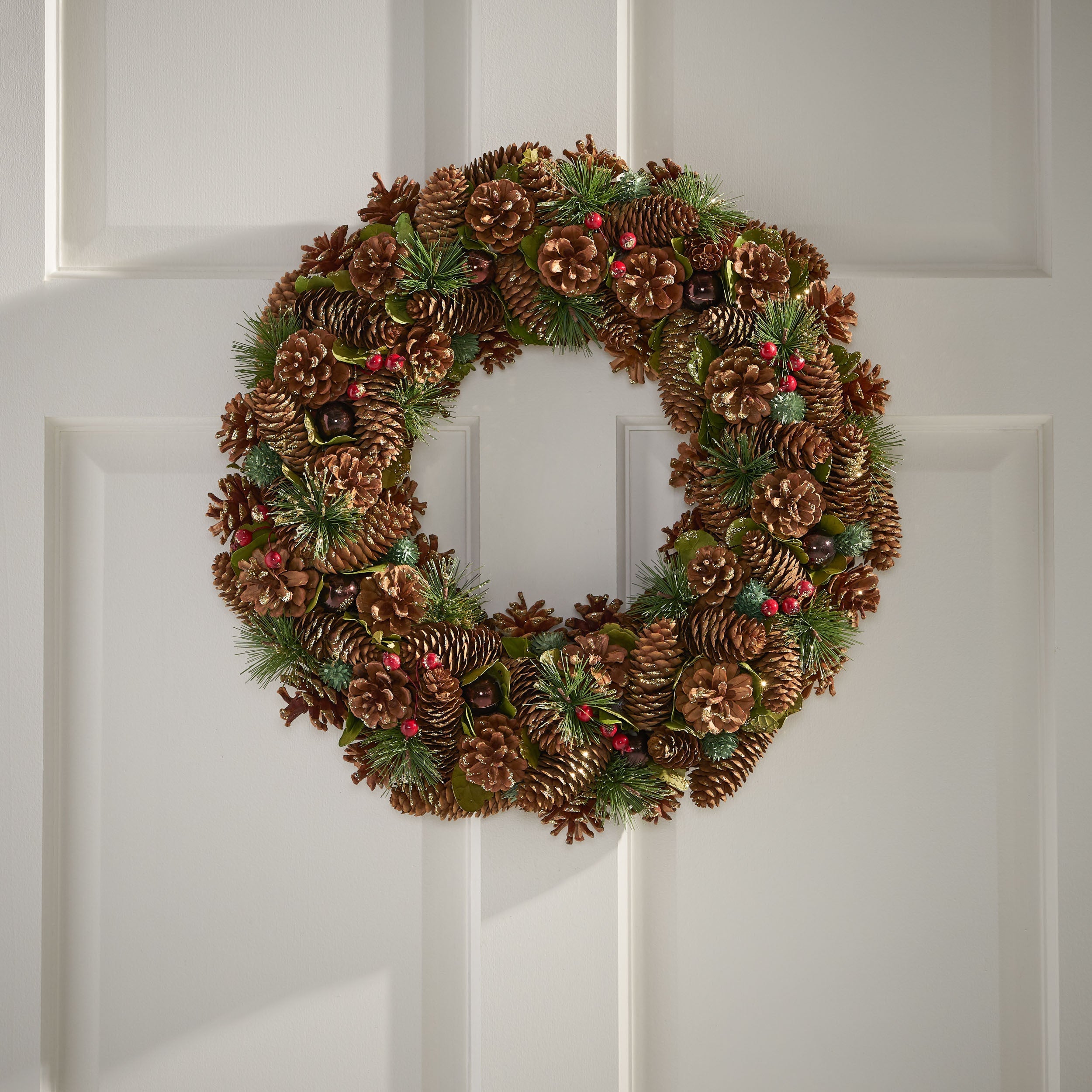 PINE CONE WREATH