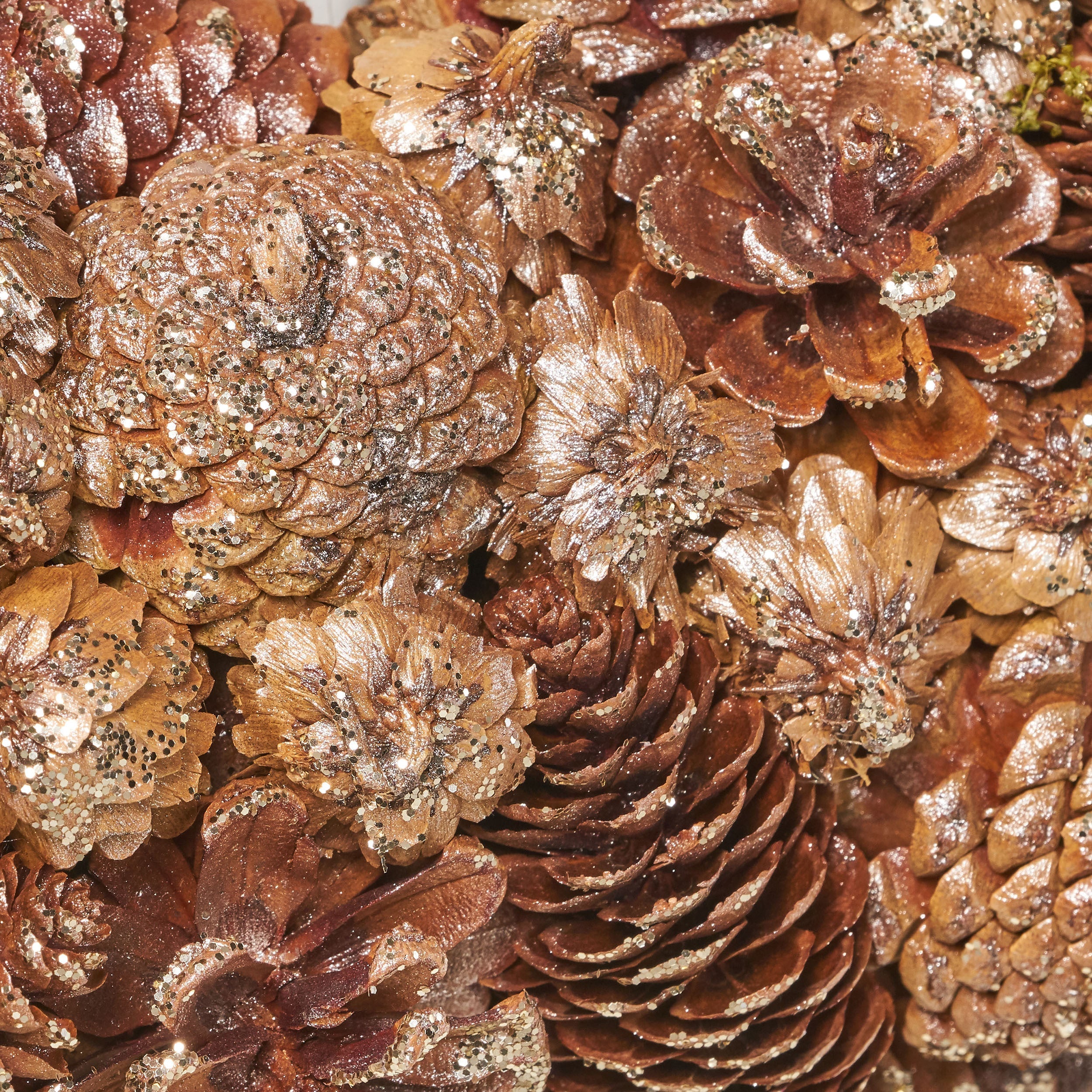 PINE CONE WREATH