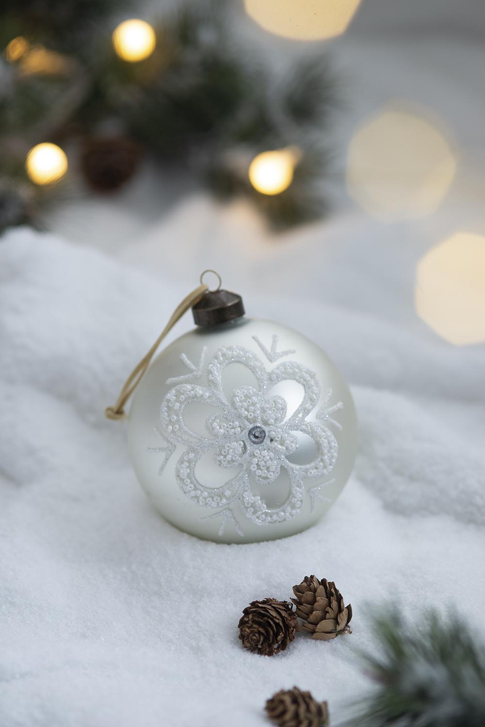 White and Gold  Christmas Ball Ornaments, Set of 6